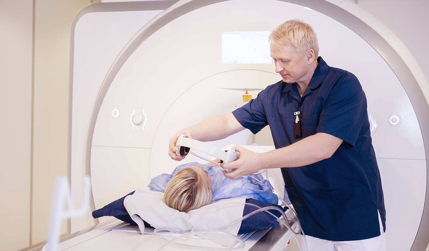 Mobile MRI Rentals Technician and Patient - Siemens Aera Mobile MRI